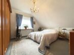 Gepflegte Maisonettewohnung mit Balkon und Stellplatz in Halstenbek - Schlafzimmer