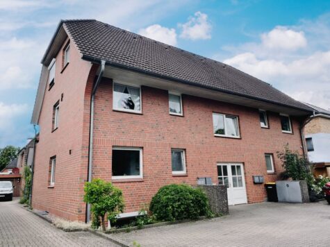 Gepflegte Maisonettewohnung mit Balkon und Stellplatz in Halstenbek, 25469 Halstenbek, Wohnung