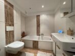 Barrierefreie KfW 55 Wohnung mit Balkon & Tiefgaragenstellplatz - mit Badewanne