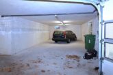 Tiefgaragenstellplätze – ideal für Vielflieger, Anwohner oder Kapitalanleger - Blick von der Einfahrt