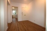 Sanierte 2,5-Zimmerwohnung mit Terrasse in Hamburg - Niendorf - Eingangsbereich.