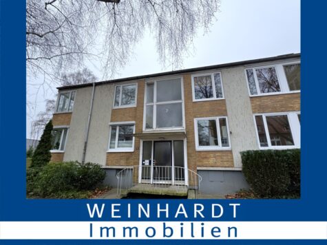 Sanierte 2-Zimmerwohnung mit Balkon in Hamburg – Niendorf, 22453 Hamburg, Wohnung