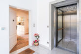 Exklusives Penthouse mit großer Dachterrasse in Top-Lage von Hamburg-Volksdorf - Eingangsbereich