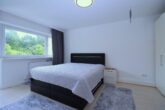 Wohnen auf zwei Ebenen mit eigenem Garten und sonniger Terrasse - Schlafzimmer