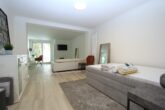 Möblierte 1-Zimmer Wohnung in Hamburg-Harvestehude - Wohnbereich