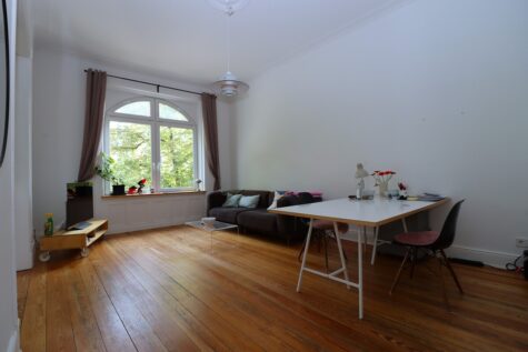 Wunderschön sanierte 4-Zimmer-Altbauwohnung in zentraler Lage am Winterhuder Marktplatz., 22299 Hamburg, Wohnung