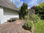 Einfamilienhaus mit Potenzial auf weitläufigem Grundstück - Terrasse
