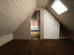 Einfamilienhaus mit Potenzial auf weitläufigem Grundstück - Dachboden