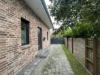 Neubau Doppelhaushälfte in ruhiger Familienlage von Rellingen - Eingangsbereich