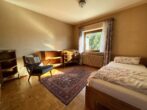 Einfamilienhaus mit Schwimmbad, Vollkeller und Baupotenzial auf großem Grundstück in Pinneberg - Zimmer 5 Obergeschoss