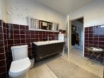 Einfamilienhaus mit großem Grundstück in absolut ruhiger Lage von Tornesch - mit großem Waschbecken