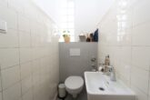 Stilvolle 7,5-Zimmer-Stadtwohnung in Ottensen – großzügig & zentral - Gäste WC