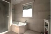 Bungalow in ruhiger grüner Lage von Hamburg-Poppenbüttel - Vollbad
