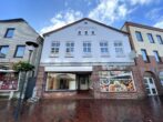 Geschäftshaus oder Baugrundstück in Einkaufsstraße von Barmstedt - Außenansicht