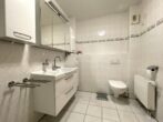 Energieeffizient, familienfreundlich und in Groß Flottbek! - Badezimmer Obergeschoss